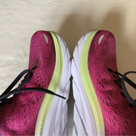 HOKA Clifton 08 Women's Road Running Shoe - Picture 9 of 15